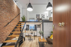For You Rentals Duplex TEMPORAL with Private Patio in the Center of Madrid MPE35